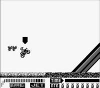 une photo d'Ã©cran de Motocross Maniacs sur Nintendo Game Boy